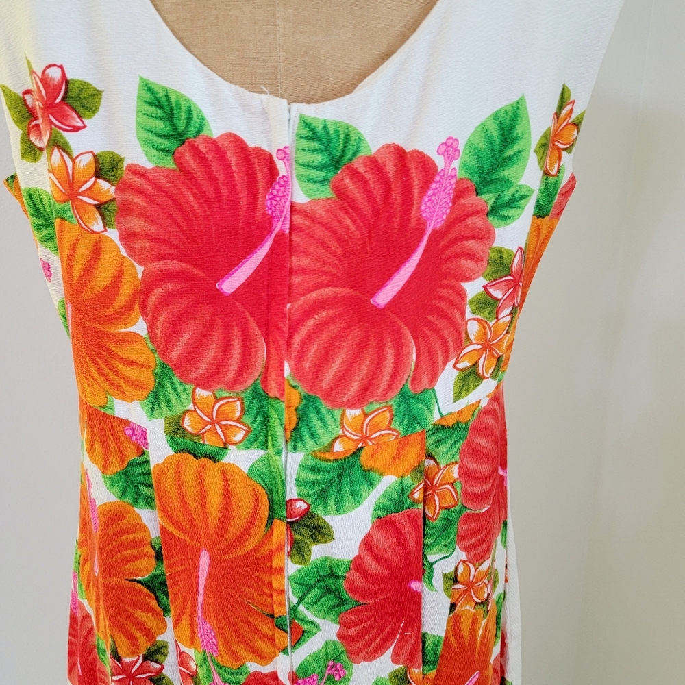 Vintage 1970's Pomare Hibiscus Print Midi Dress - Picture 4 of 5